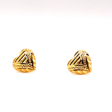 18K Gold Heart Shaped Studs