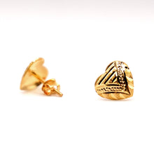 18K Gold Heart Shaped Studs
