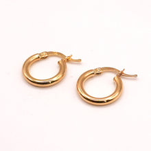 18K Gold Hoop Earrings