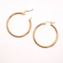 18K Gold Hoop Earrings