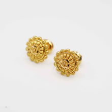 22k Gold Traditional Studs/Earrings