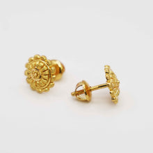 22k Gold Traditional Studs/Earrings