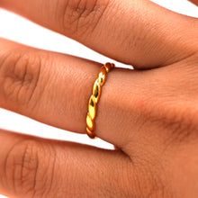22K Gold Band