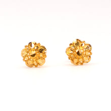 18k Gold Studs
