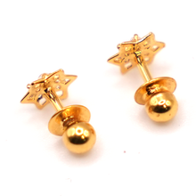 18K Gold Studs