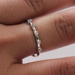 21K White Gold Band