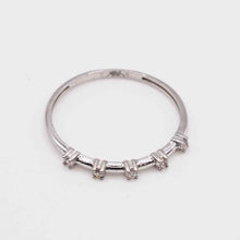 21K White Gold Band