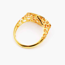 22K Gold Floral Ring