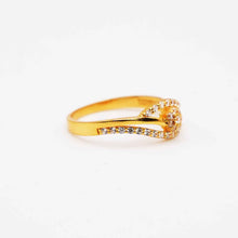 22K sleek Zirconia Gold Ring