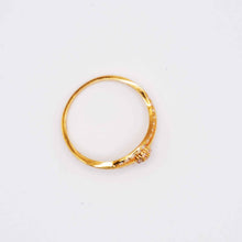 22K sleek Zirconia Gold Ring