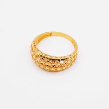 22K Gold Floral Ring