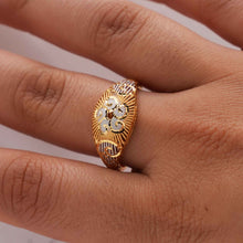 22K Gold Floral Ring