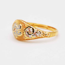 22K Gold Floral Ring