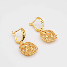 22K Floral Pendant Set