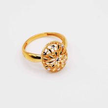 22K Gold Floral Ring
