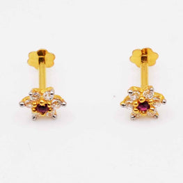 18K Floral Pattern Gold Studs