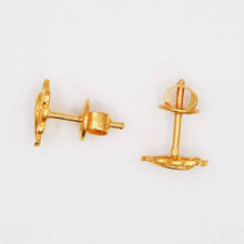 22k Gold Curved Leaf Shaped Studs