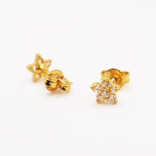 22K Gold Floral All White Studs