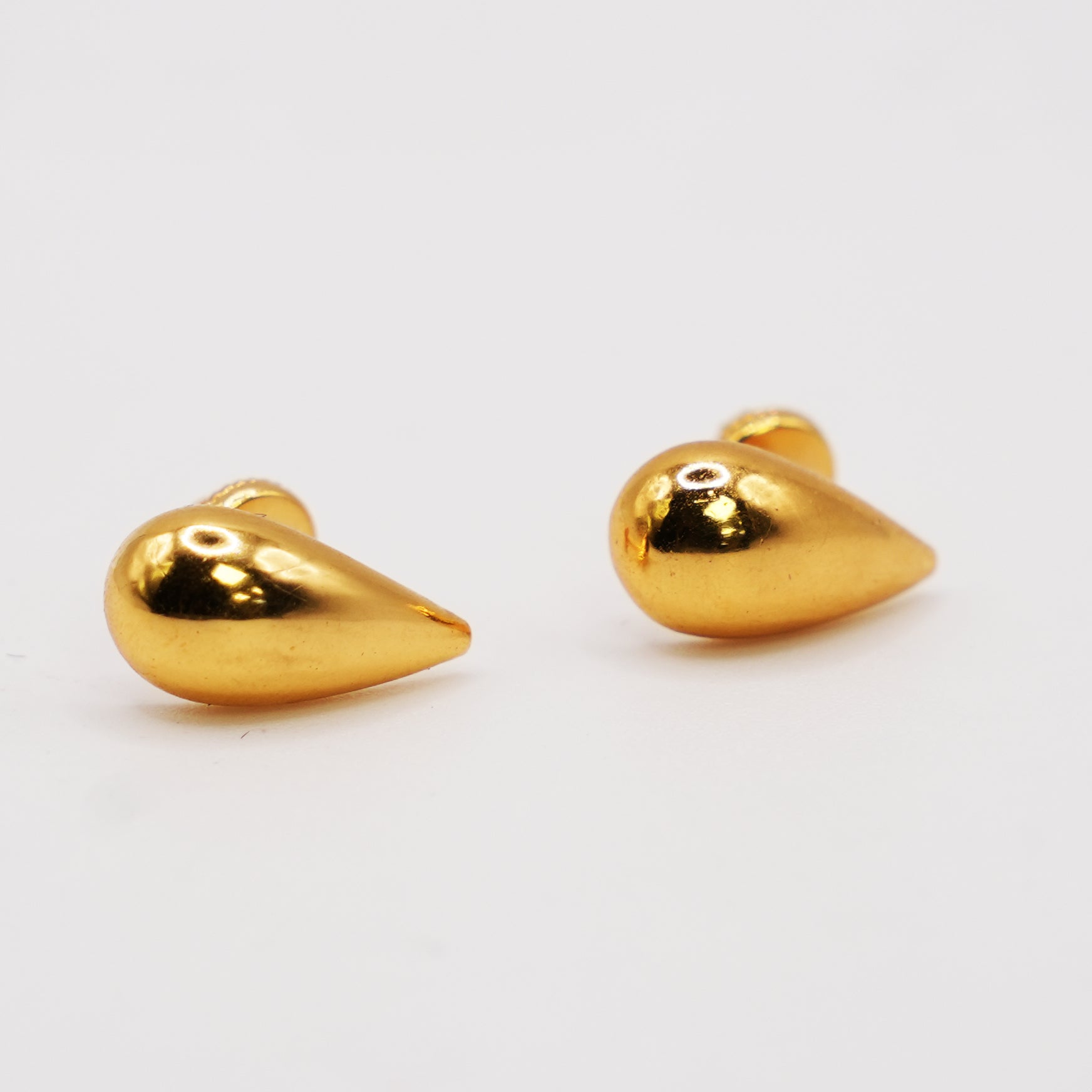 22K Gold Teardrop Shaped Studs
