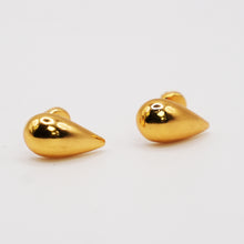 22K Gold Teardrop Shaped Studs