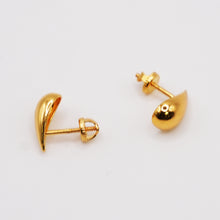 22K Gold Teardrop Shaped Studs