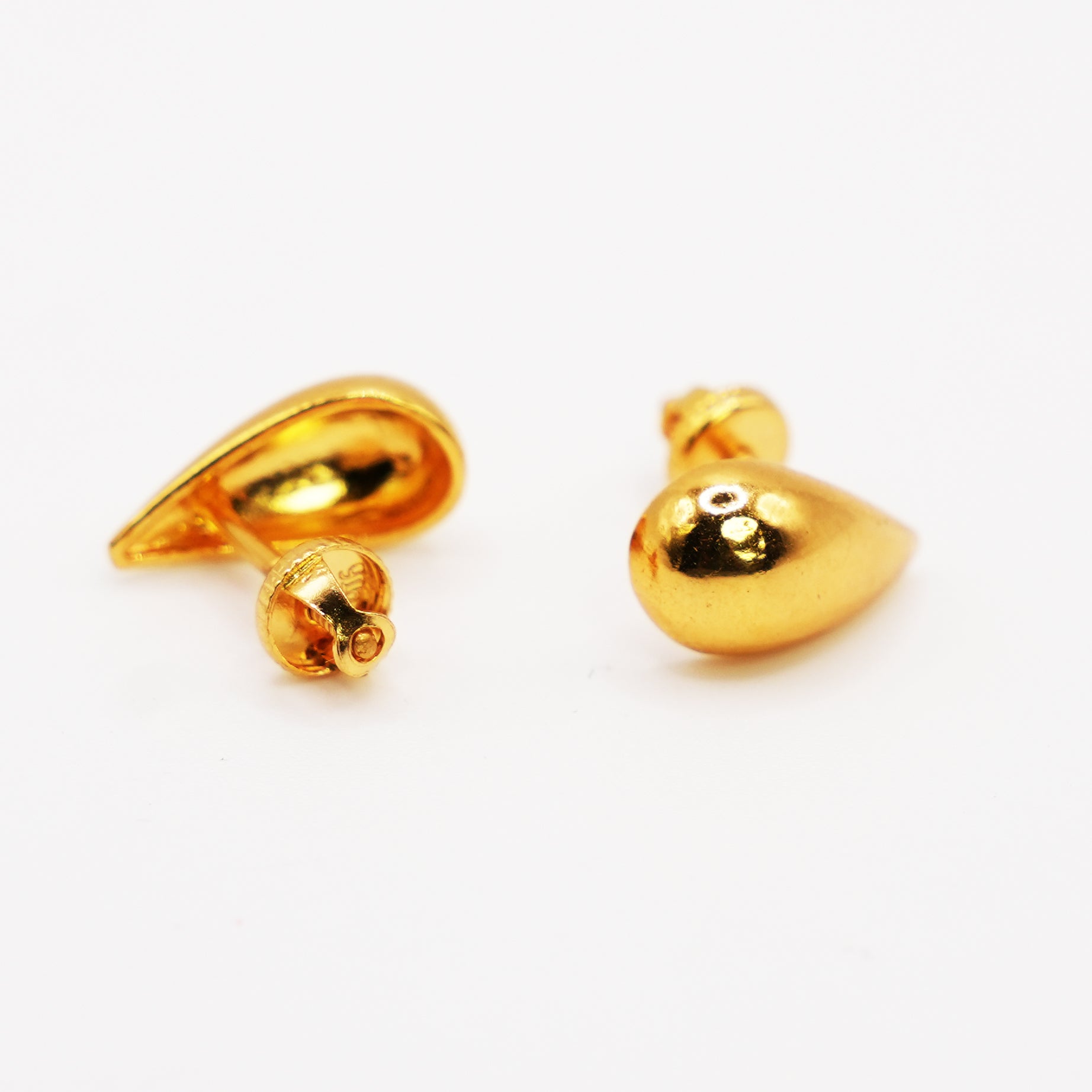 22K Gold Teardrop Shaped Studs