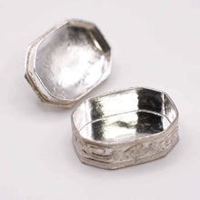 Silver Box (Chandi di Dabbi)