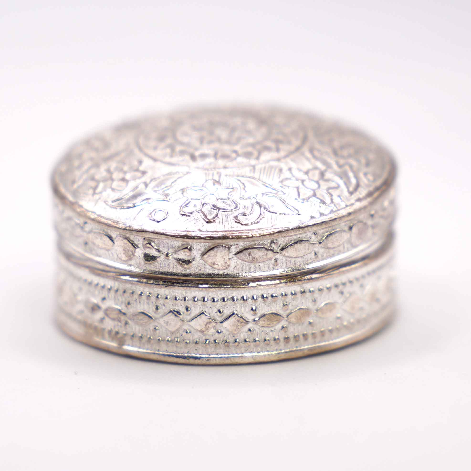 Silver Box (Chandi di Dabbi)