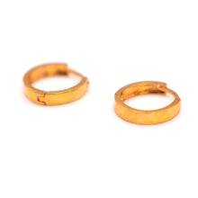 18K Huggie Style Plain Gold Hoops