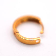 18K Huggie Style Plain Gold Hoops