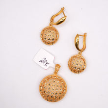 22K Floral Pendant Set