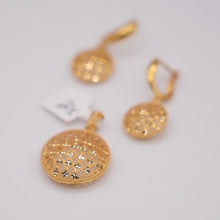 22K Floral Pendant Set