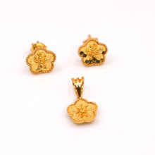 22K Gold Designer Pendant Set