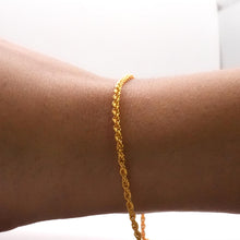 22K Gold Twisted Chain Sleek Bracelet