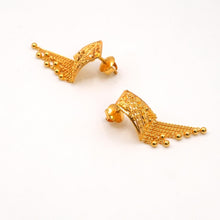 22k Gold Traditional Drop Studs
