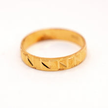 22K Gold Band