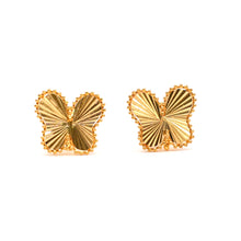 22K Gold Studs