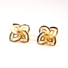 18K Gold Studs