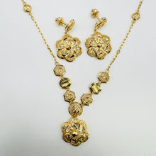22K Gold Floral Style Set with drop Earrings
