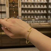 21k Gold Bangle
