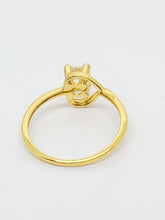 22K Gold Solitare Ring