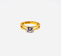 22K Gold Zircon Ring