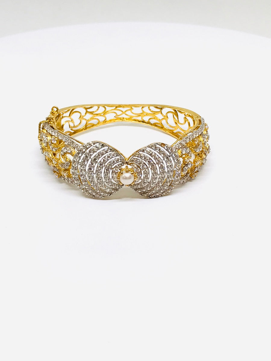 22K Gold Bangle