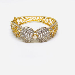 22K Gold Bangle
