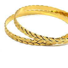 We have any desgin you dream of🤩  Elevate your style with our stunning collection of stacking gold bangles✨  Mix and match for a personalized look that radiates elegance✨  Crafted with precision, each piece is a timeless expression of your unique style  Explore the art of stacking and let your individuality shine with the warmth and luxury of gold❤️‍🔥  come to us for all your jewelry needs✨